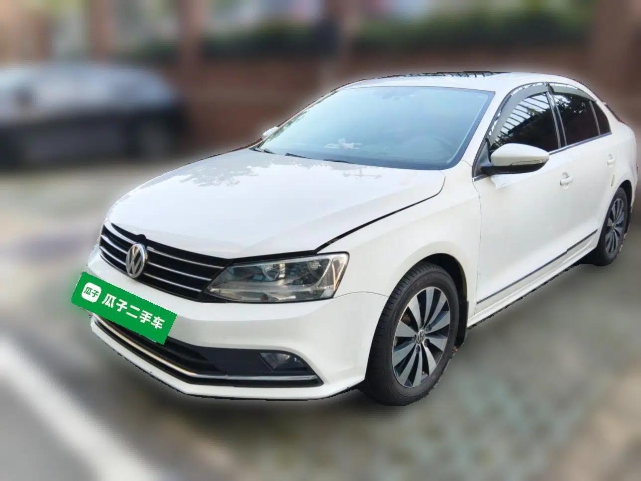 Volkswagen Sagitar 2018 1.6L Automatic Comfort Model — миниатюра 1