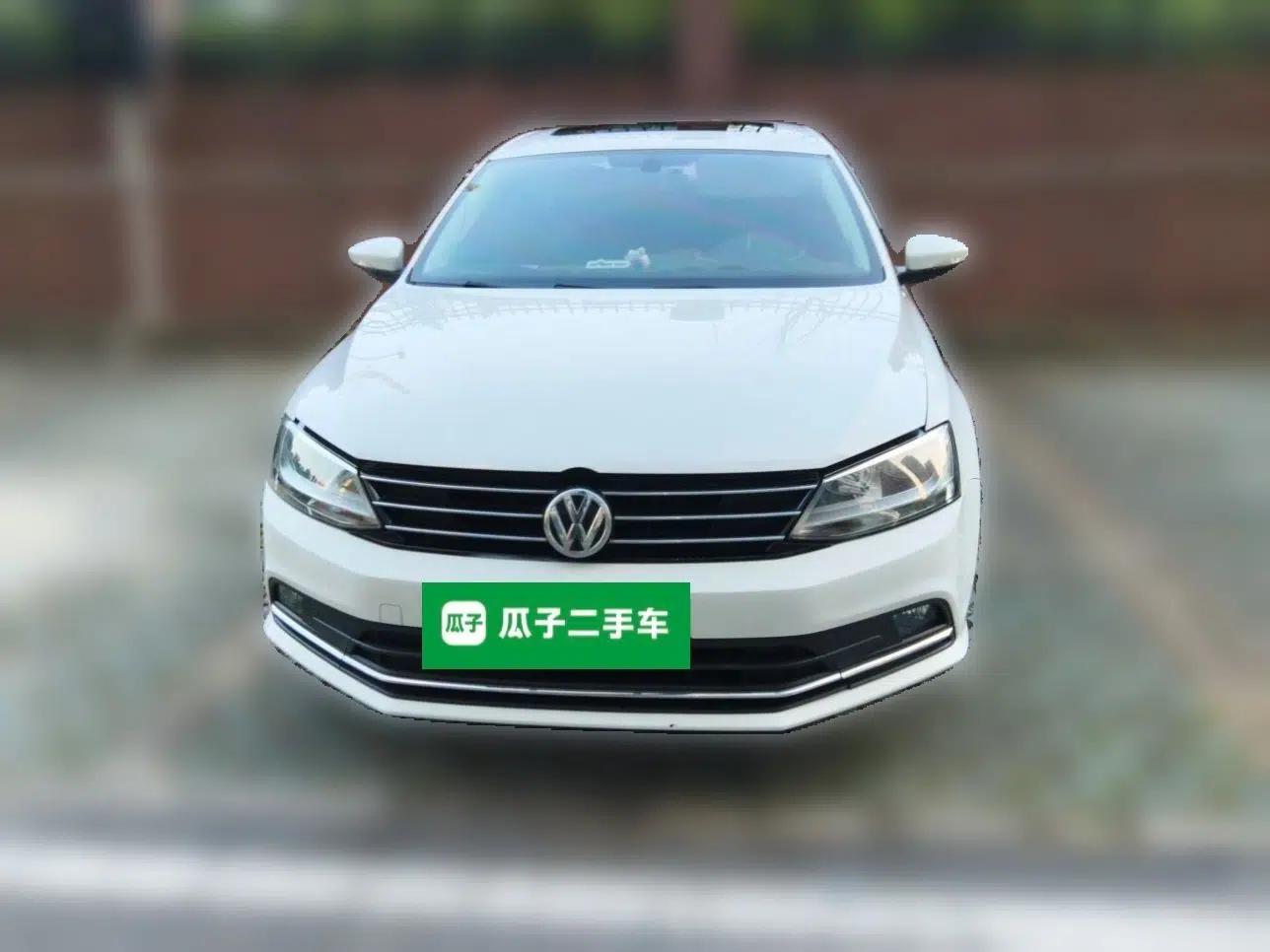 Volkswagen Sagitar 2018 1.6L Automatic Comfort Model — миниатюра 2