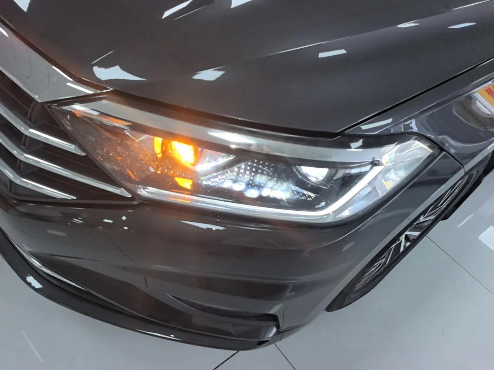 Volkswagen Sagitar 2019 280TSI DSG Comfort Version China VI Standard — миниатюра 8