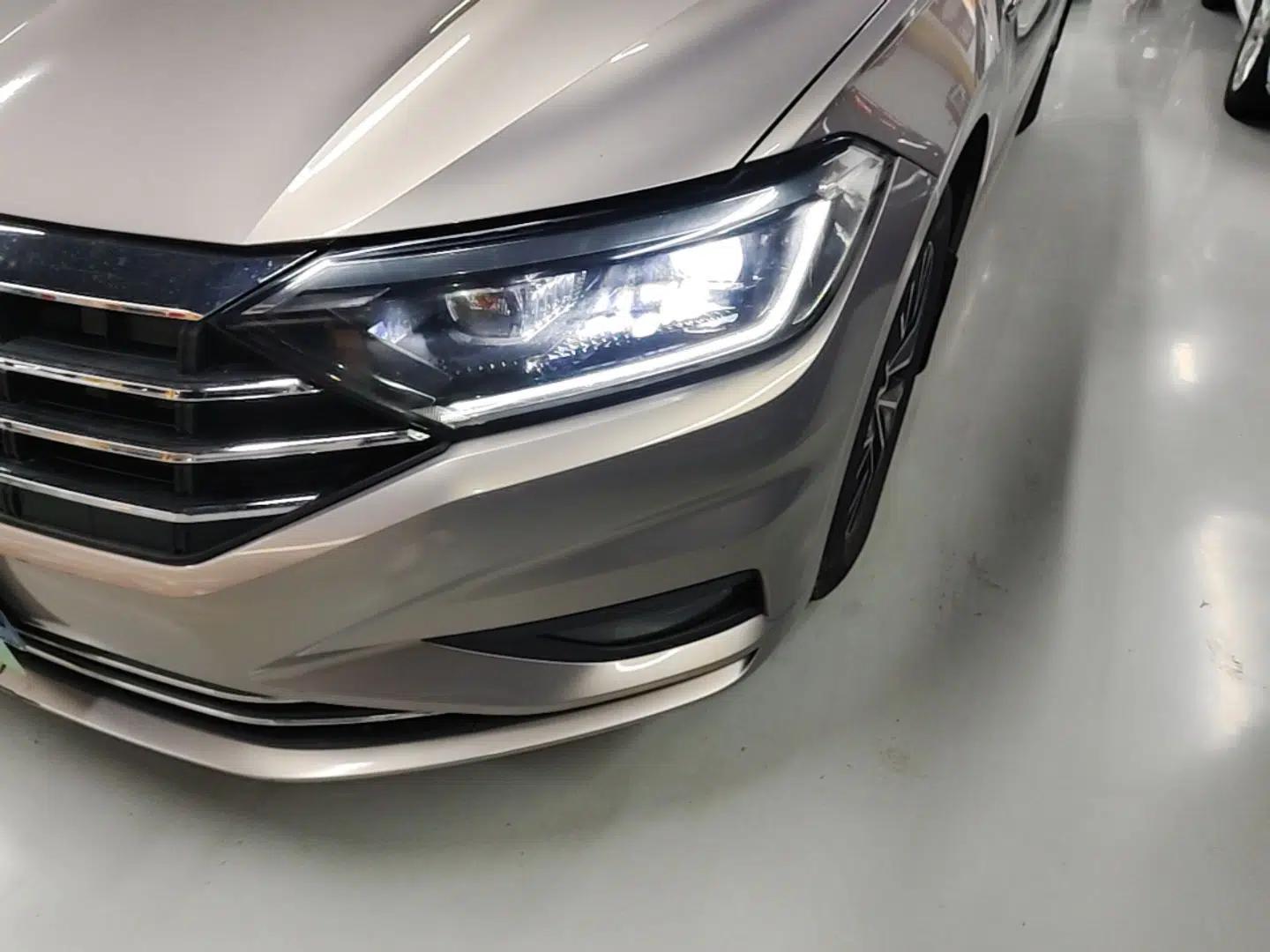 Volkswagen Sagitar 2020 200TSI DSG Comfort Version China VI Standard — миниатюра 8