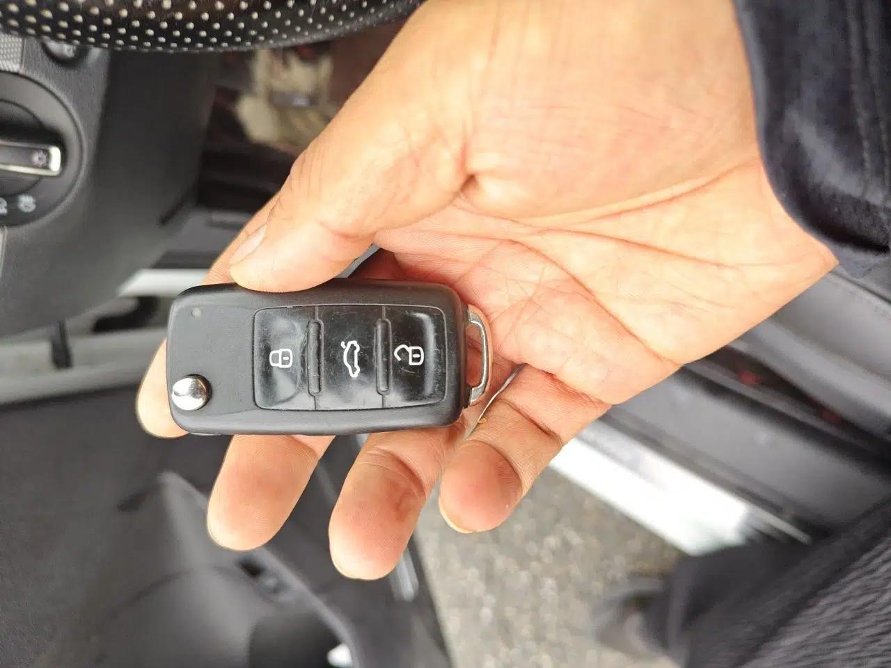 Volkswagen Sagitar 2018 1.6L Automatic Comfort Model — миниатюра 17