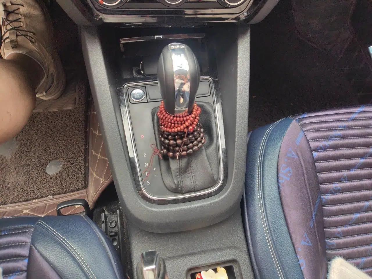 Volkswagen Sagitar 2017 230TSI Automatic Comfort Version — миниатюра 13