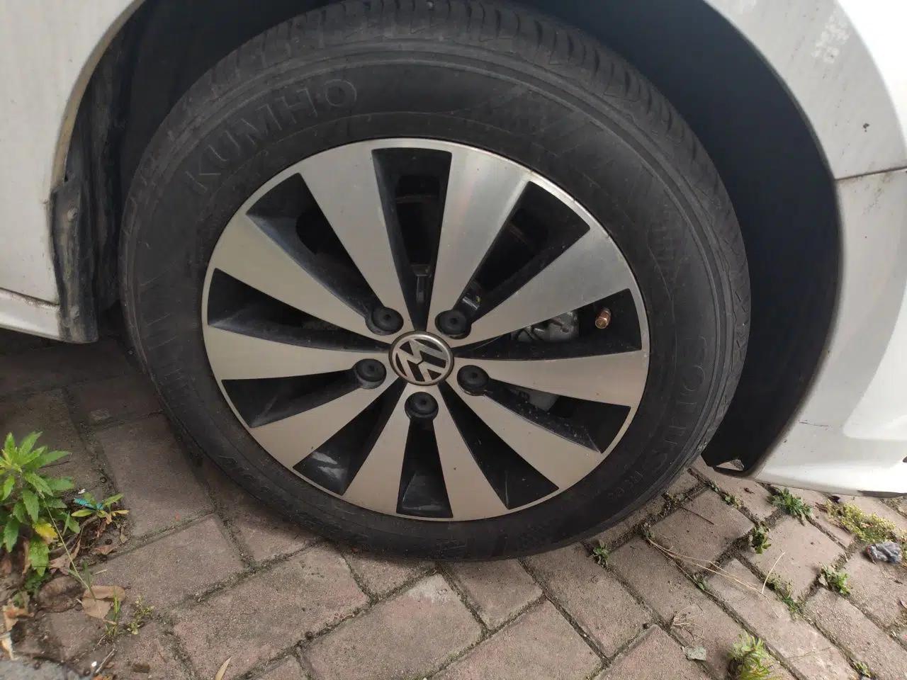 Volkswagen Sagitar 2017 230TSI Automatic Comfort Version — миниатюра 8
