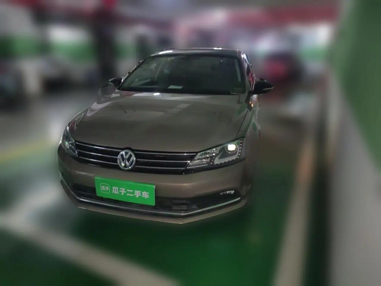 Volkswagen Sagitar 2018 280TSI DSG Luxury Model — миниатюра 1