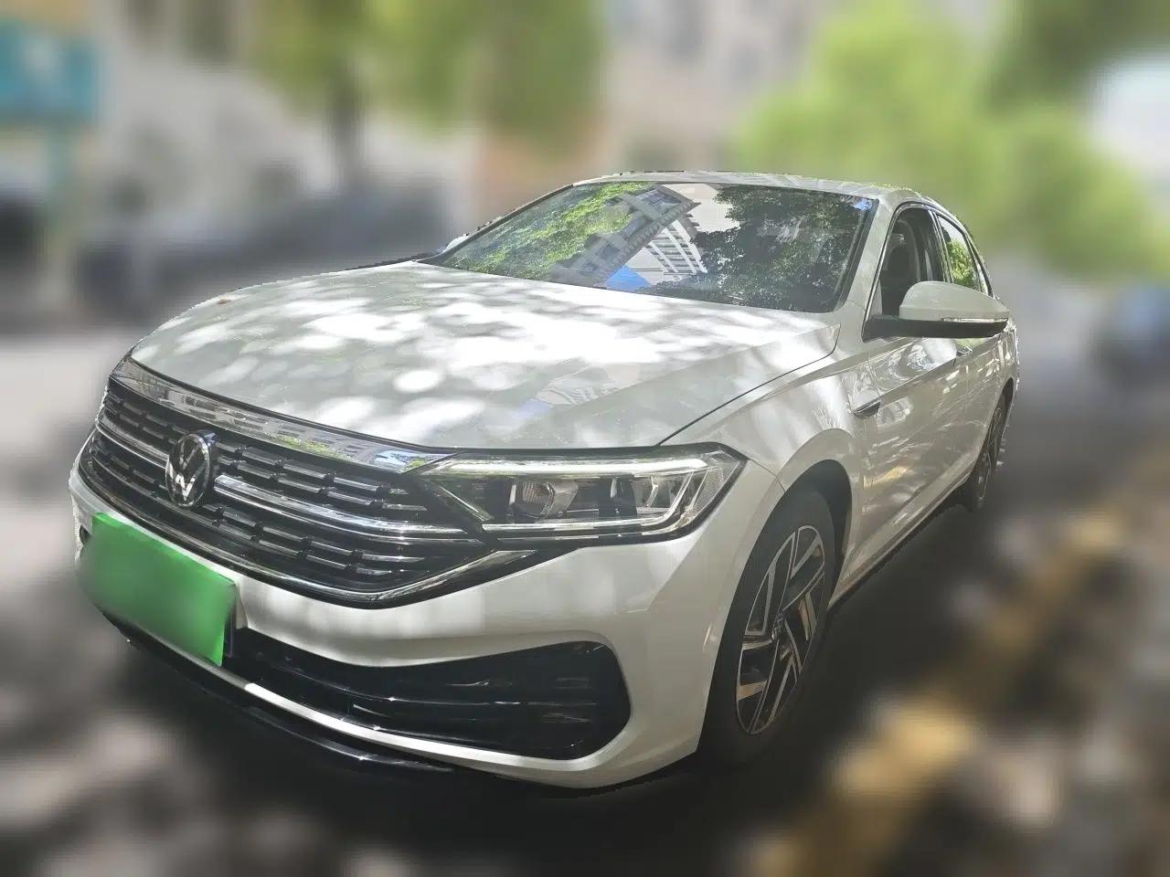 Volkswagen Sagitar 2023 300TSI DSG Excellence Edition — миниатюра 1