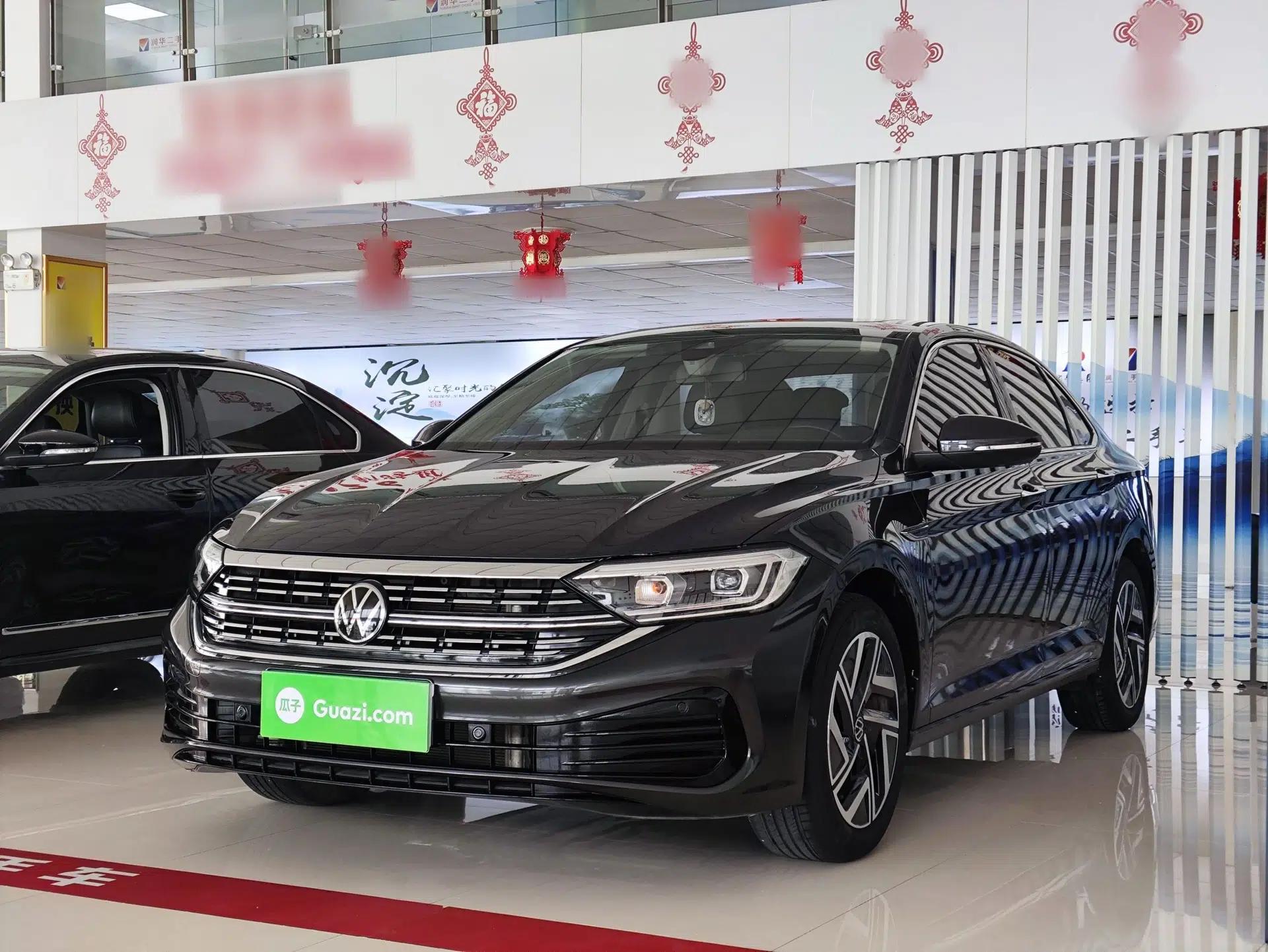 Volkswagen Sagitar 2023 300TSI DSG Excellence Edition — миниатюра 1