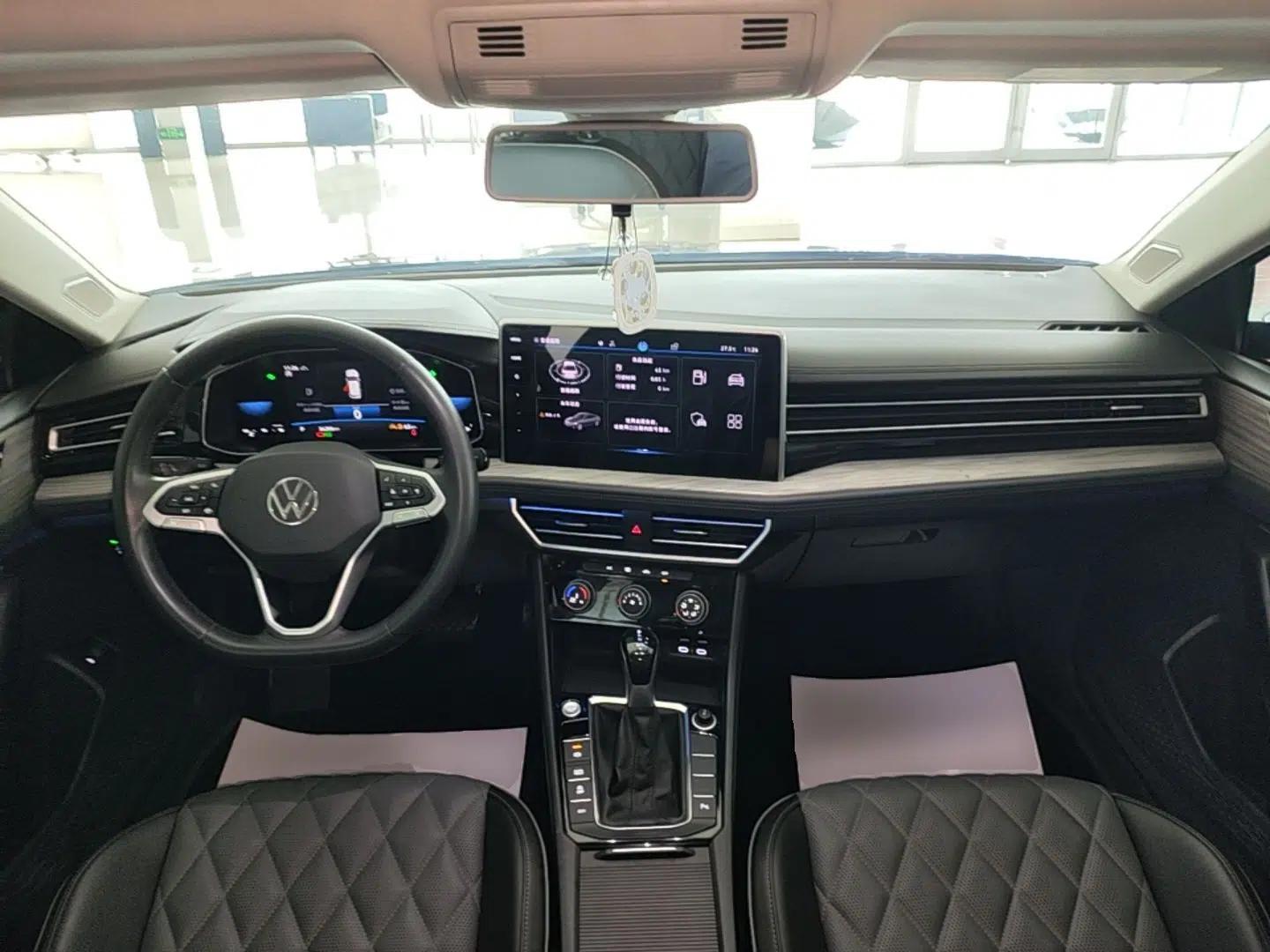 Volkswagen Sagitar 2023 300TSI DSG Excellence Edition — миниатюра 12