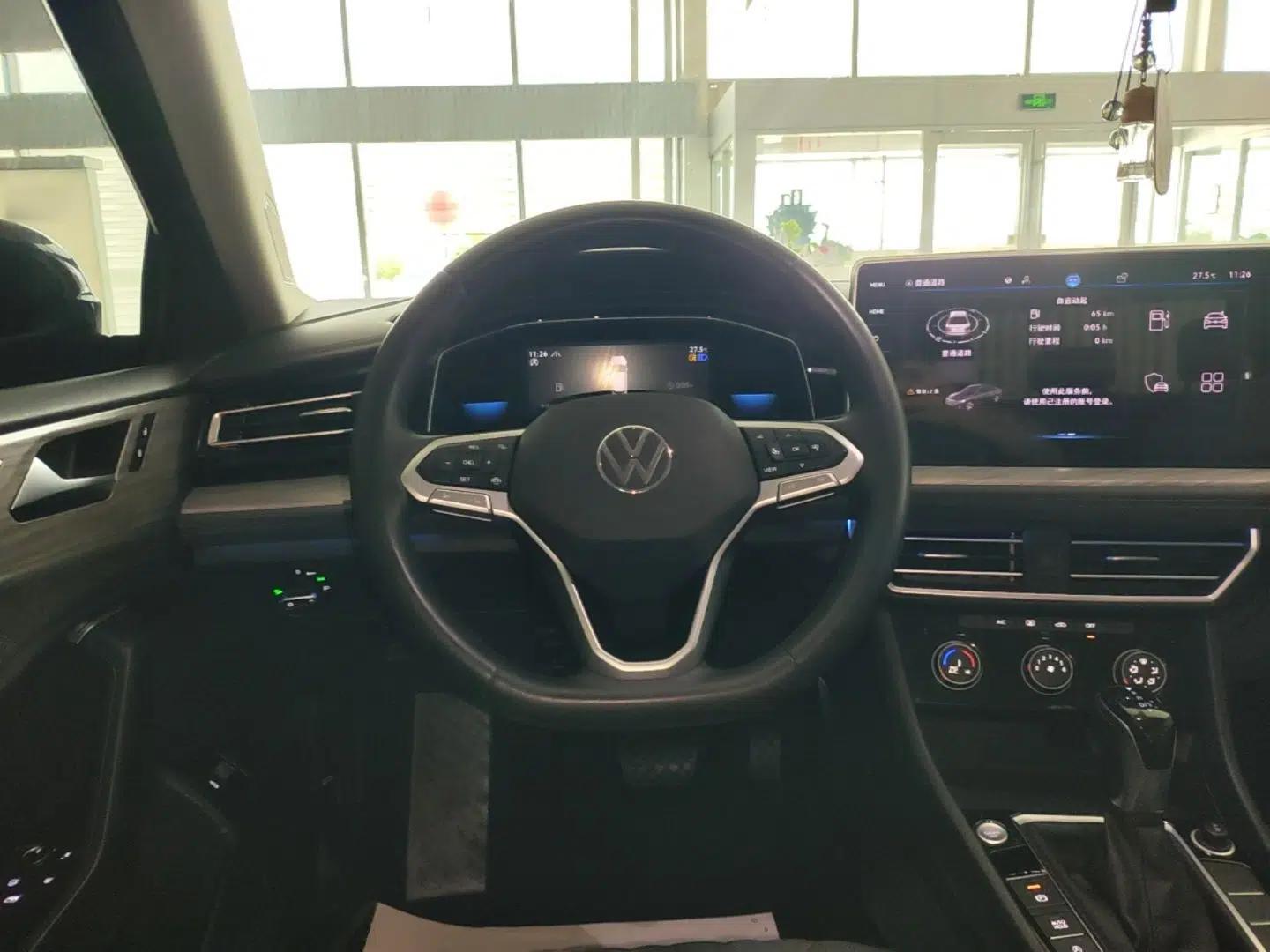 Volkswagen Sagitar 2023 300TSI DSG Excellence Edition — миниатюра 13