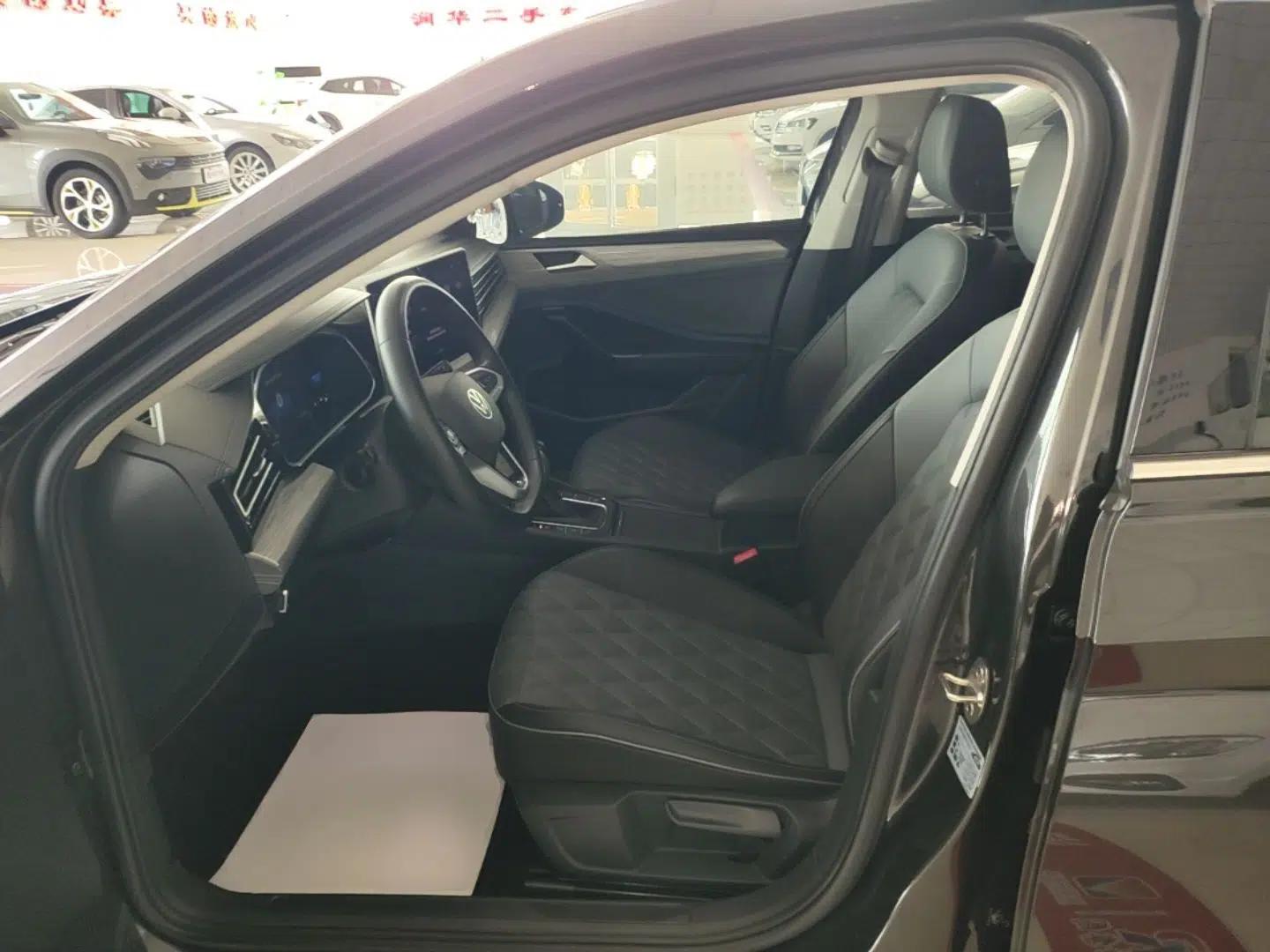 Volkswagen Sagitar 2023 300TSI DSG Excellence Edition — миниатюра 17