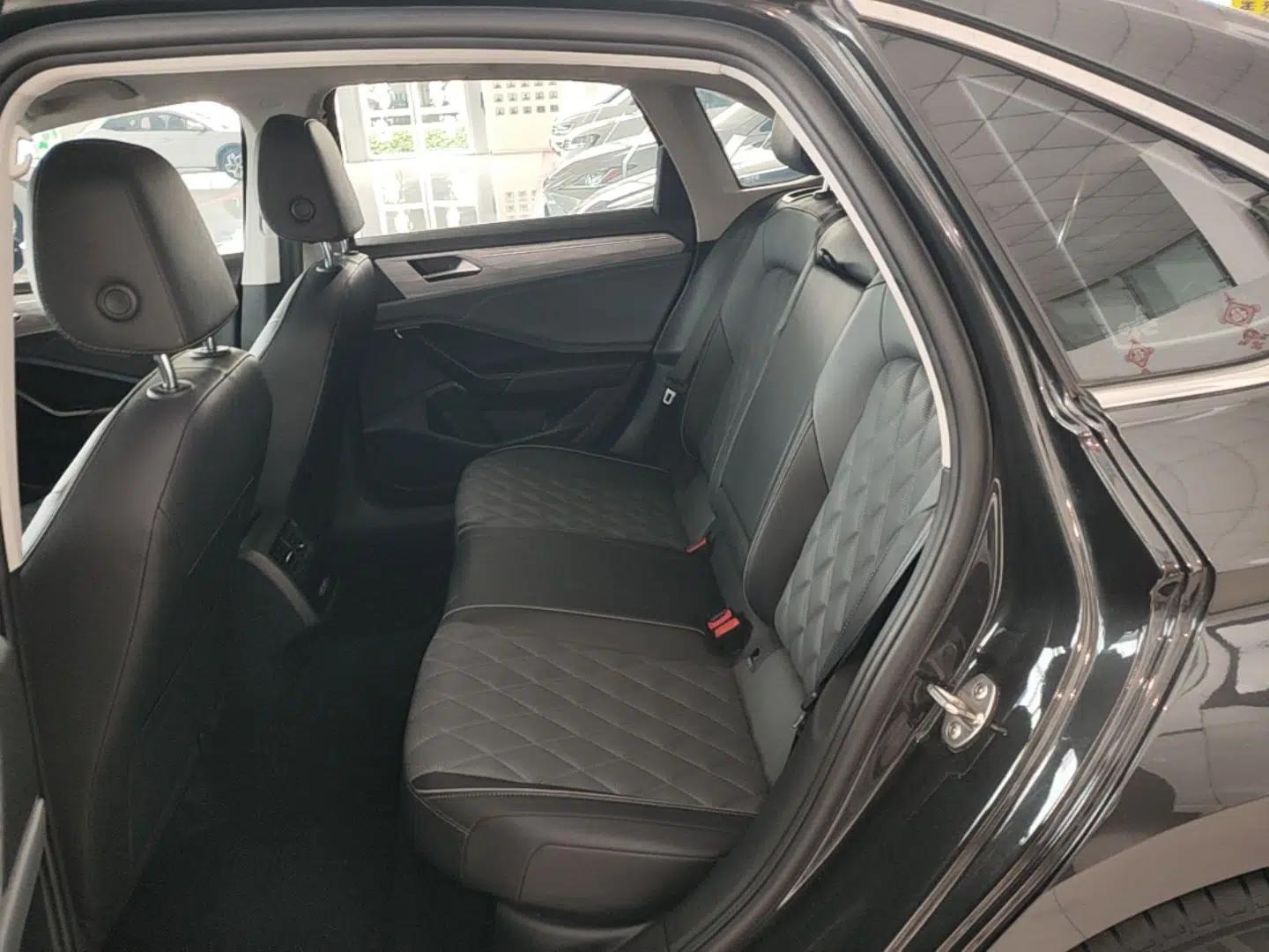 Volkswagen Sagitar 2023 300TSI DSG Excellence Edition — миниатюра 20