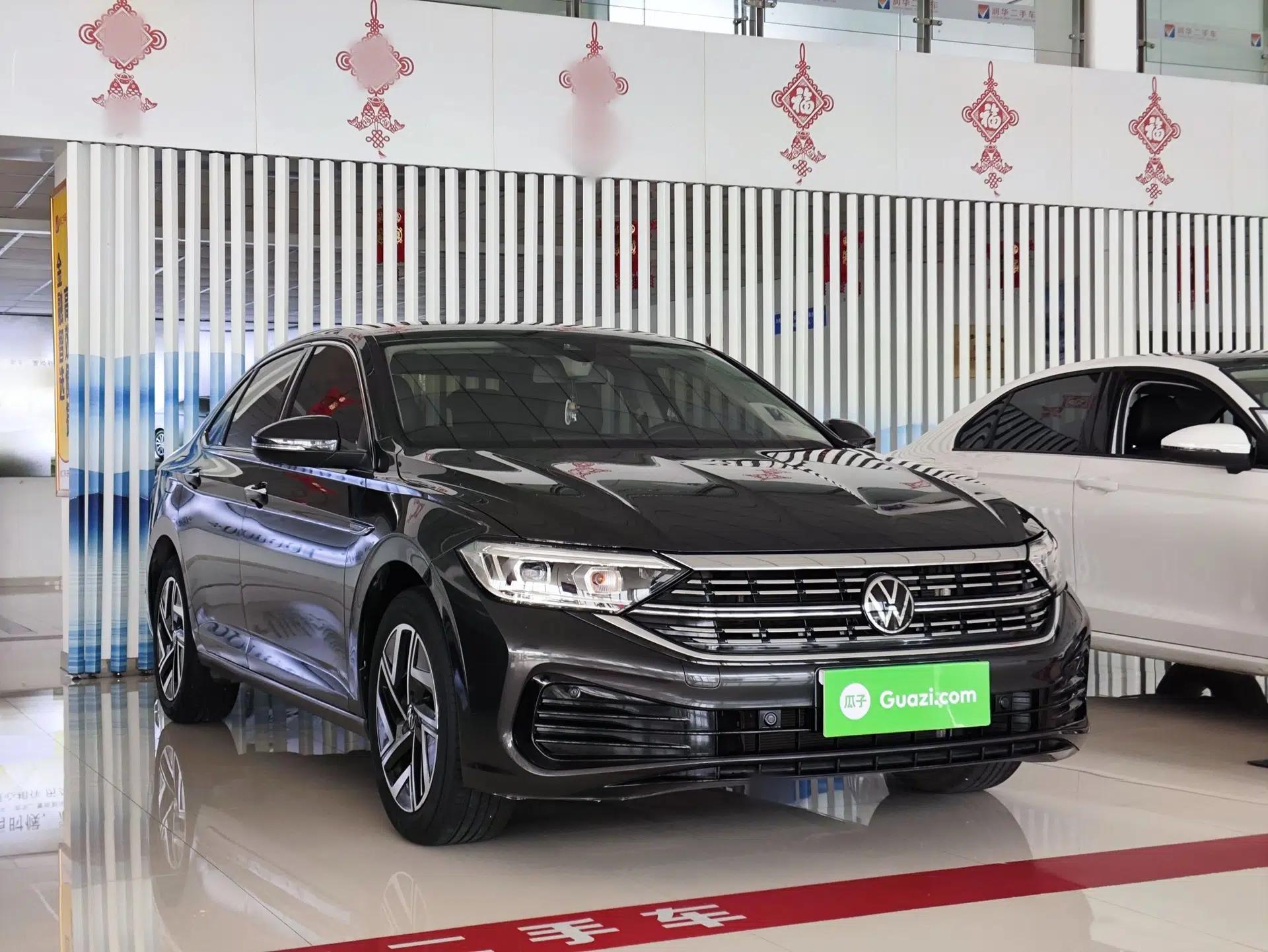 Volkswagen Sagitar 2023 300TSI DSG Excellence Edition — миниатюра 3