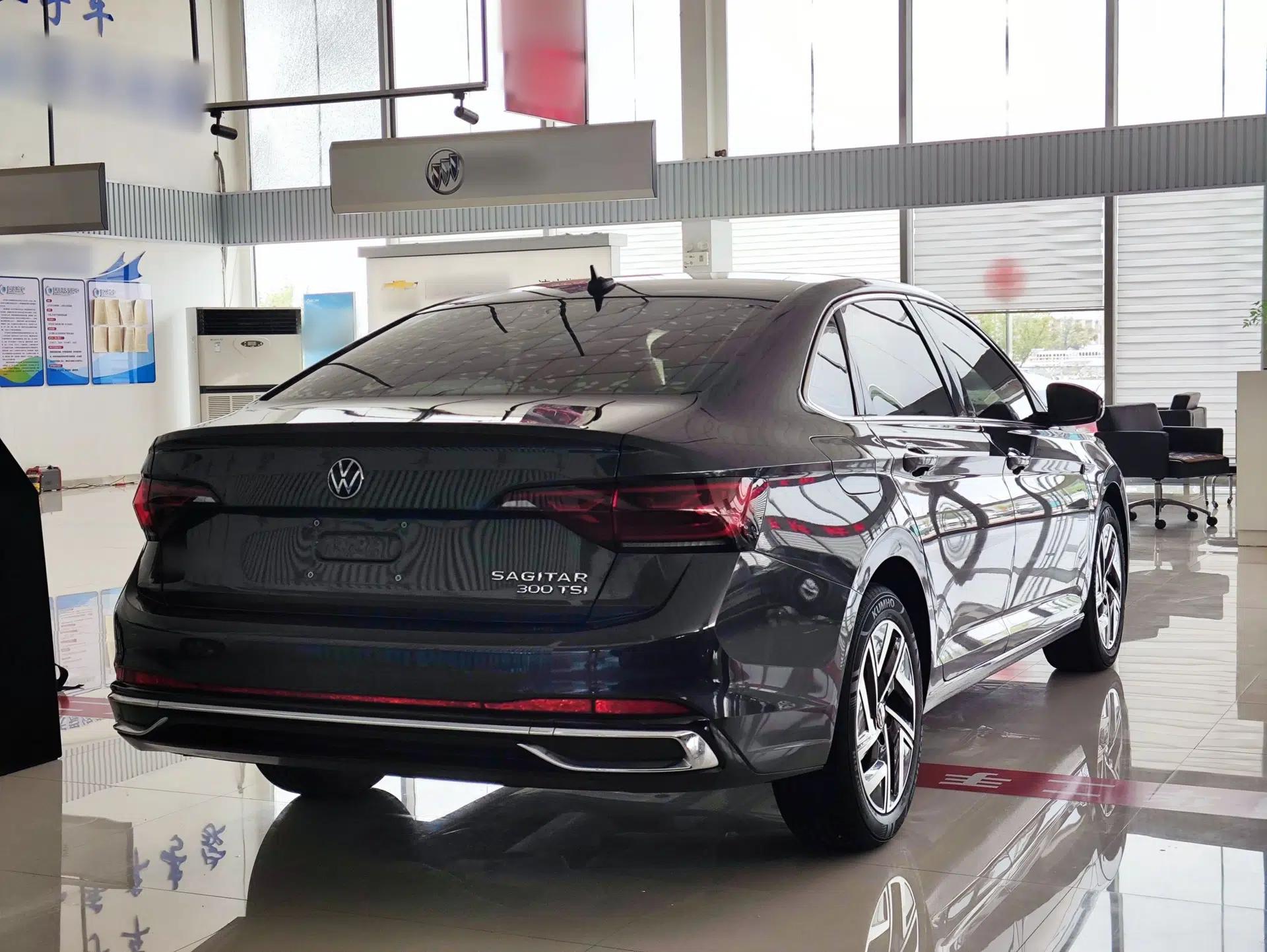 Volkswagen Sagitar 2023 300TSI DSG Excellence Edition — миниатюра 6