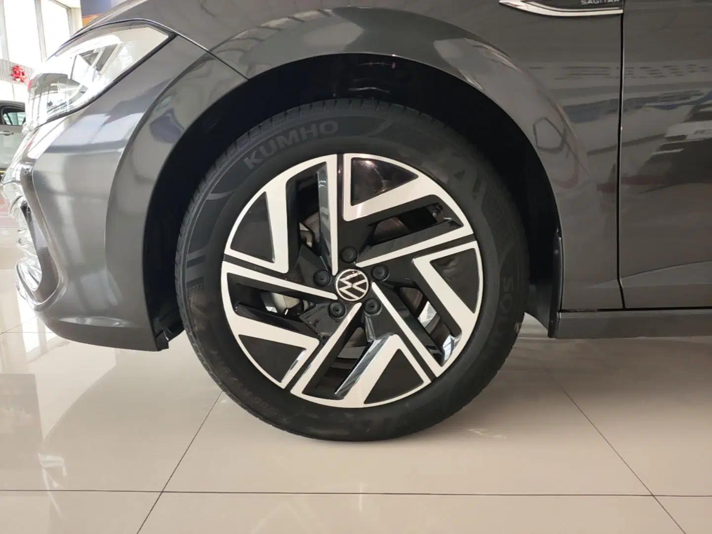 Volkswagen Sagitar 2023 300TSI DSG Excellence Edition — миниатюра 10