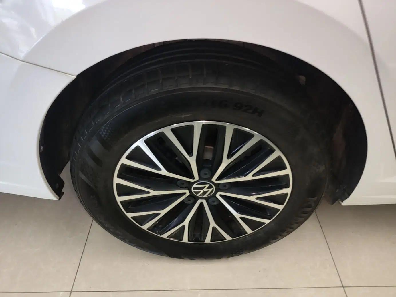 Volkswagen Sagitar 2024 200TSI DSG Flyover Edition — миниатюра 11
