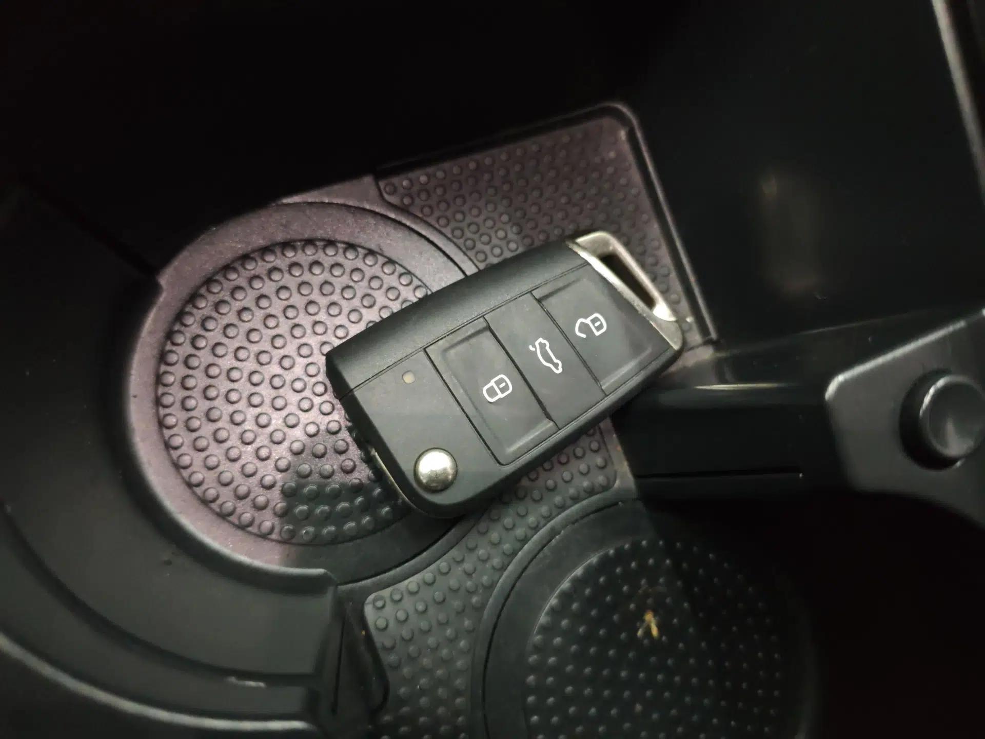 Volkswagen Sagitar 2020 280TSI DSG Comfort Version China VI Standard — миниатюра 21