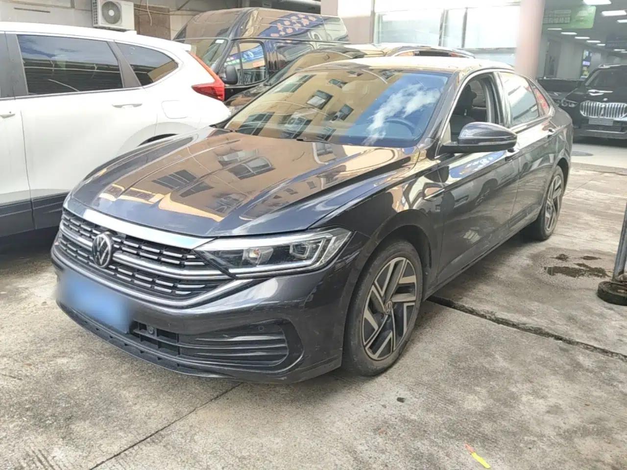 Volkswagen Sagitar 2023 300TSI DSG Excellence Edition — миниатюра 1