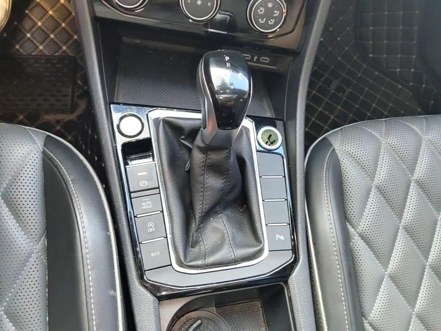 Volkswagen Sagitar 2023 300TSI DSG Excellence Edition — миниатюра 16