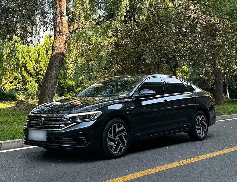 Volkswagen Sagitar 2023 300TSI DSG Excellence Edition — миниатюра 5