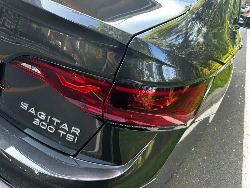 Volkswagen Sagitar 2023 300TSI DSG Excellence Edition — миниатюра 8