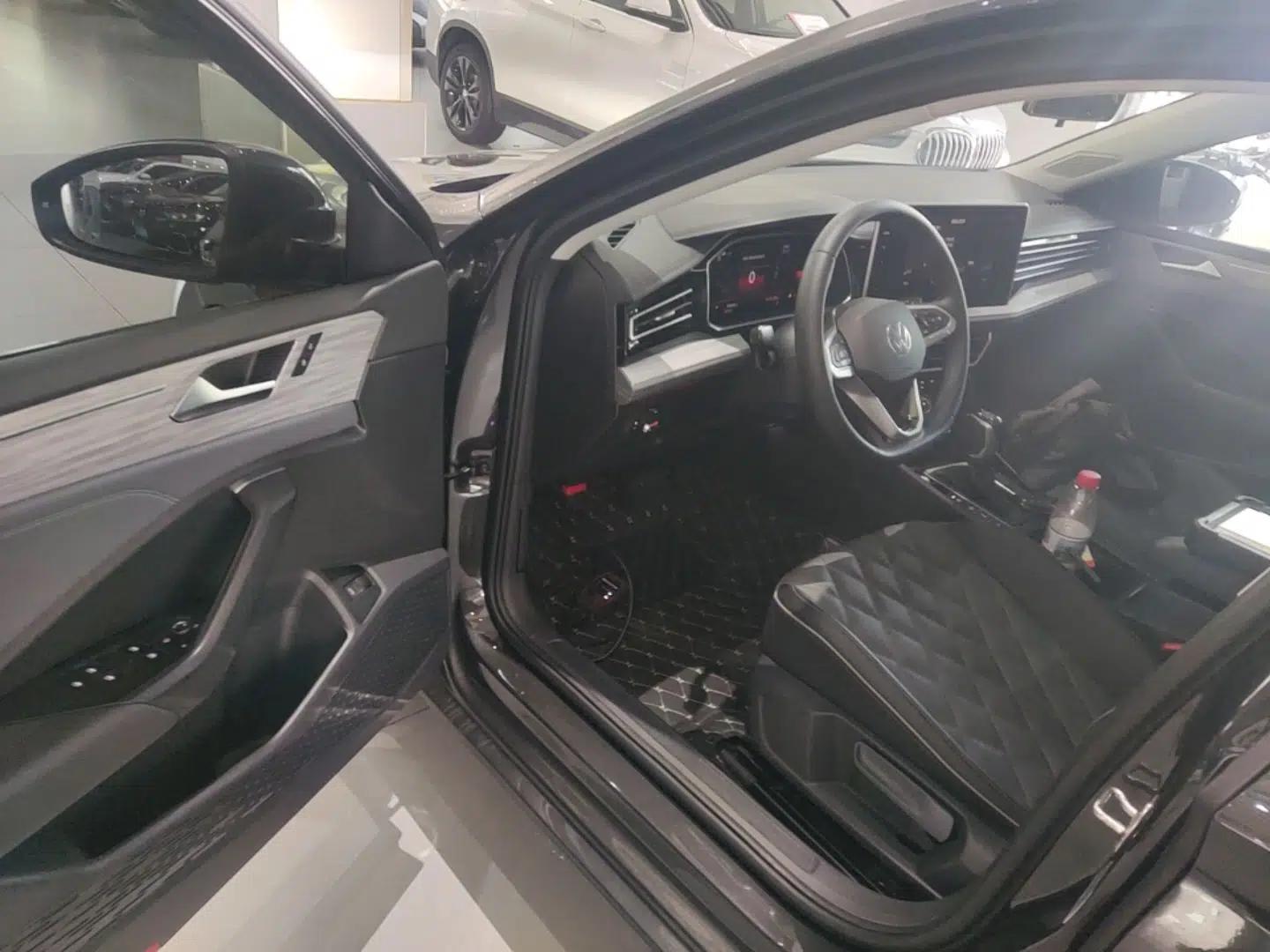 Volkswagen Sagitar 2025 300TSI DSG Excellence Edition — миниатюра 18