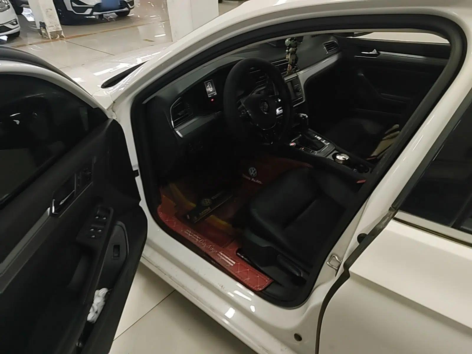 Volkswagen Lamando 2019 230TSI DSG Fashion Edition China VI — миниатюра 18