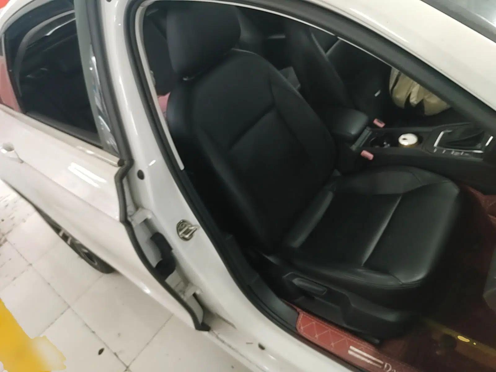 Volkswagen Lamando 2019 230TSI DSG Fashion Edition China VI — миниатюра 19