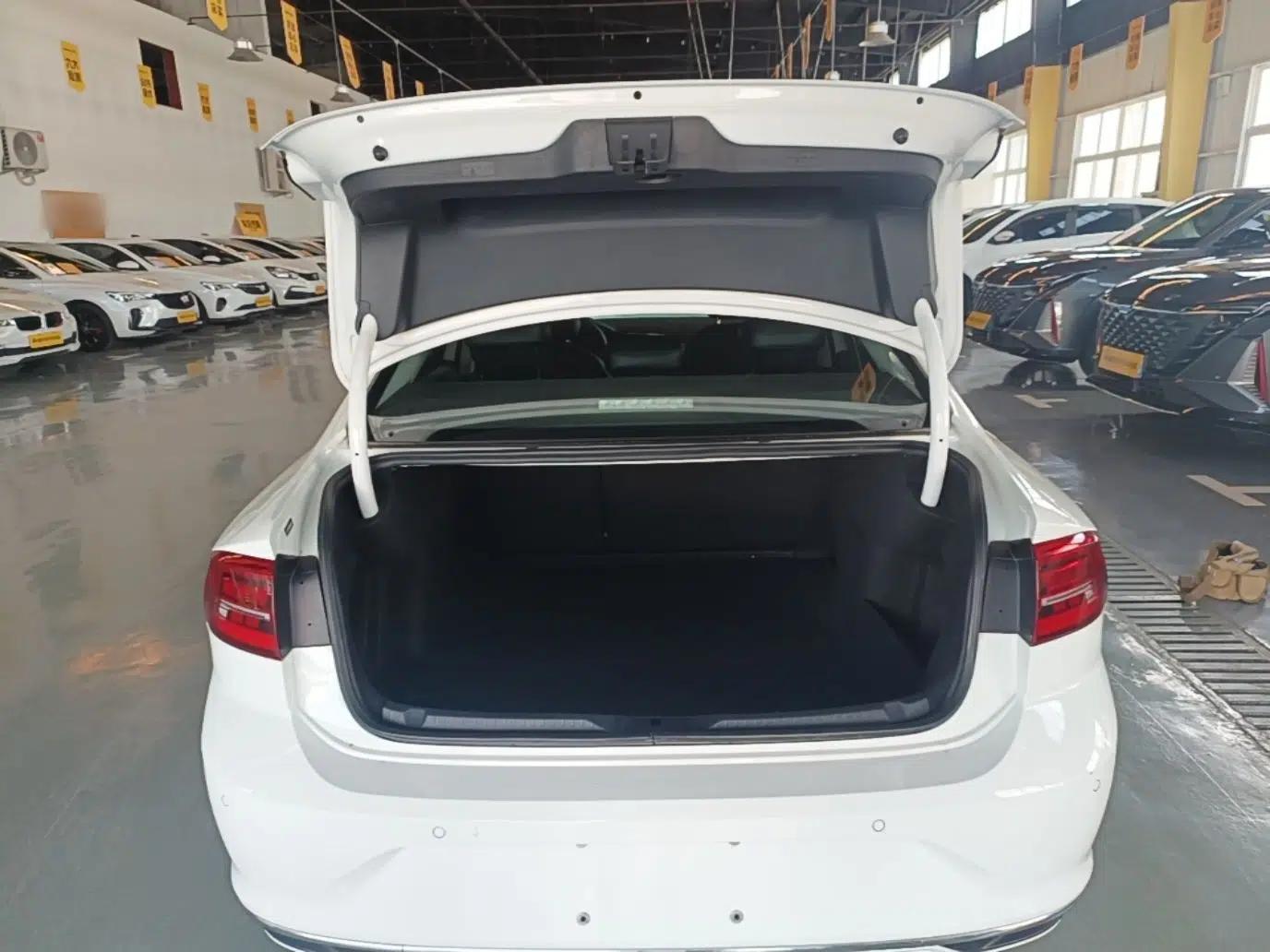 Volkswagen Lamando 2019 230TSI DSG Fashion Edition China VI — миниатюра 22