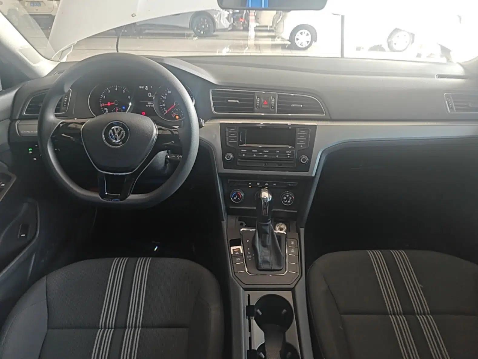 Volkswagen Lamando 2017 230TSI DSG Fashion Edition — миниатюра 12