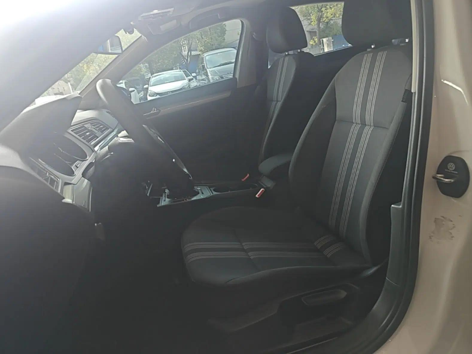 Volkswagen Lamando 2017 230TSI DSG Fashion Edition — миниатюра 17