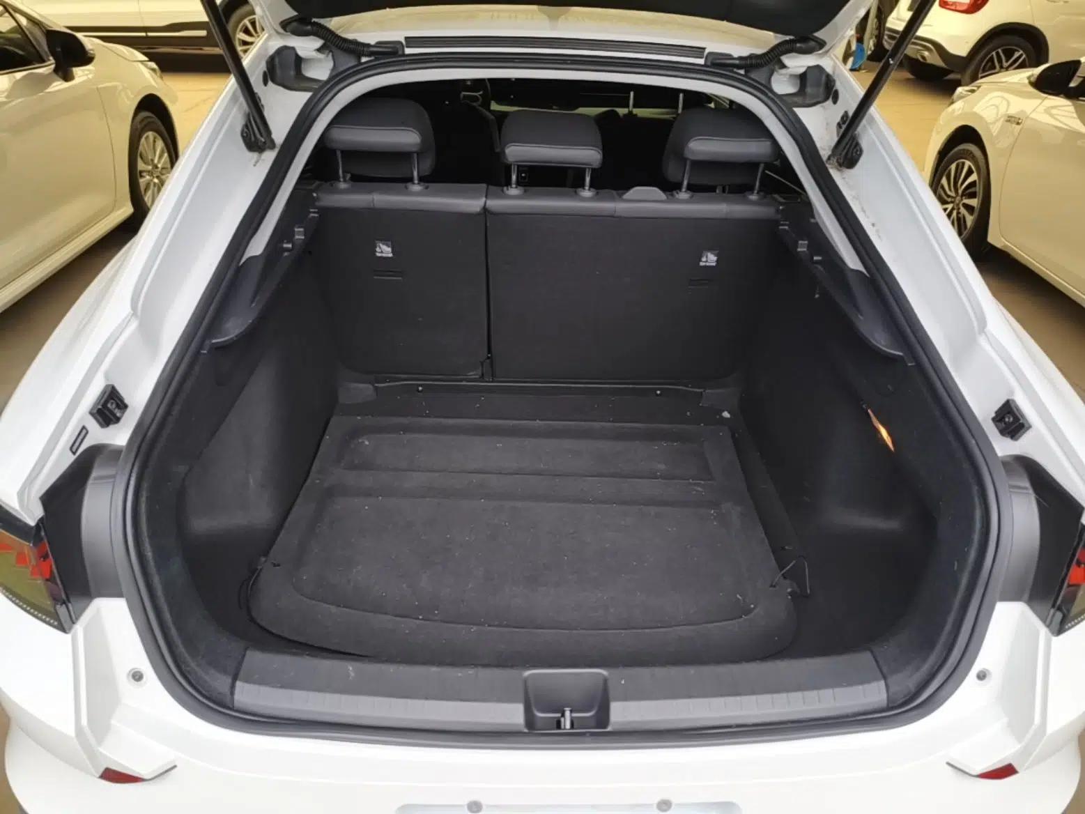 Volkswagen Lamando 2023 Lavida L 280TSI DSG Spicy Edition — миниатюра 22