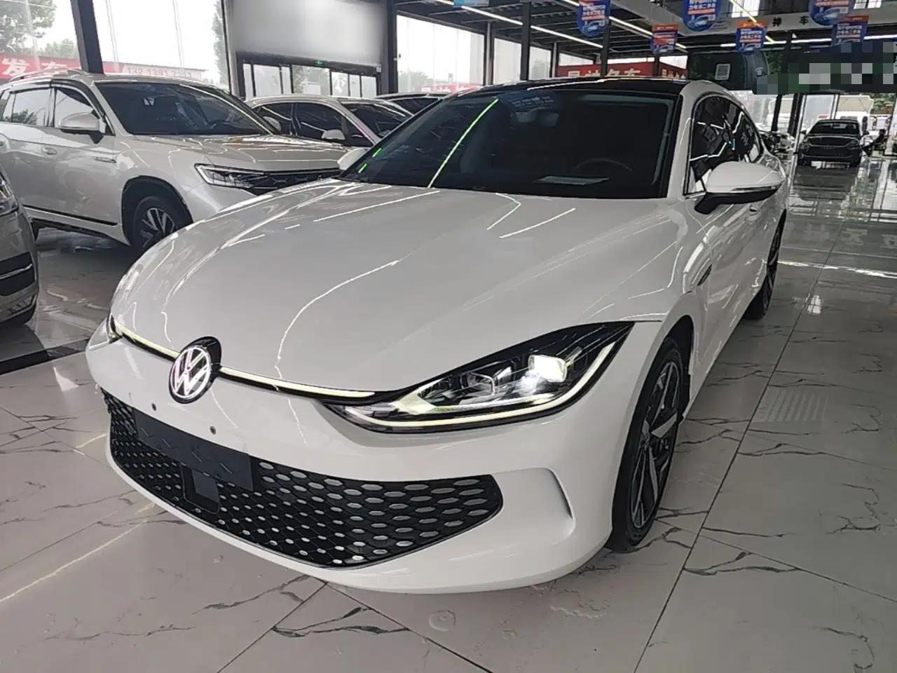 Volkswagen Lamando 2024 Lavida L 280TSI DSG Cool & Spicy Edition — миниатюра 1