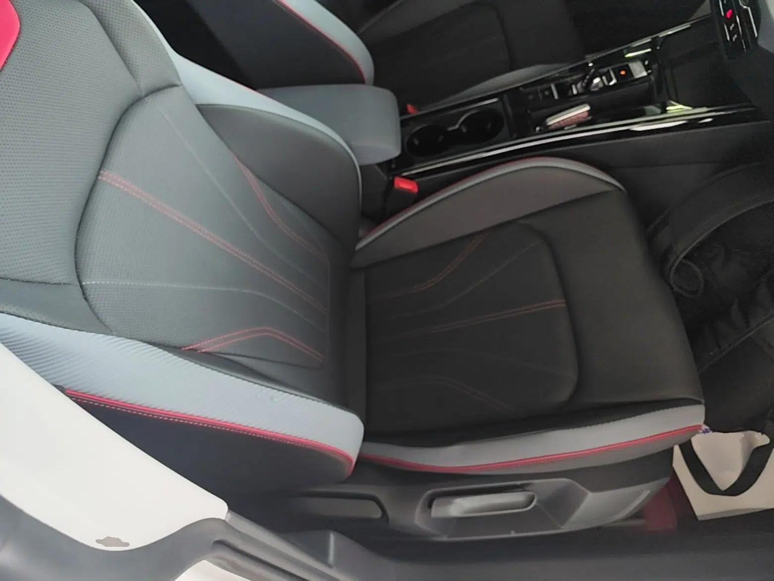 Volkswagen Lamando 2024 Lavida L 280TSI DSG Cool & Spicy Edition — миниатюра 19