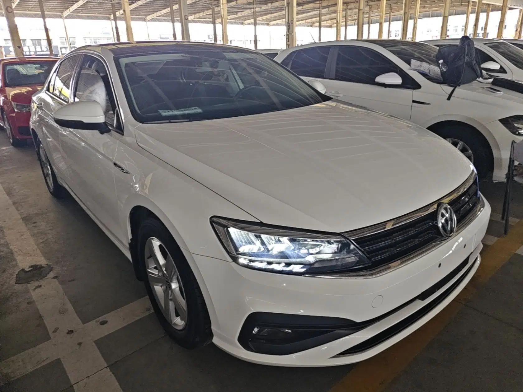 Volkswagen Lamando 2021 230TSI DSG Fashion Edition — миниатюра 3