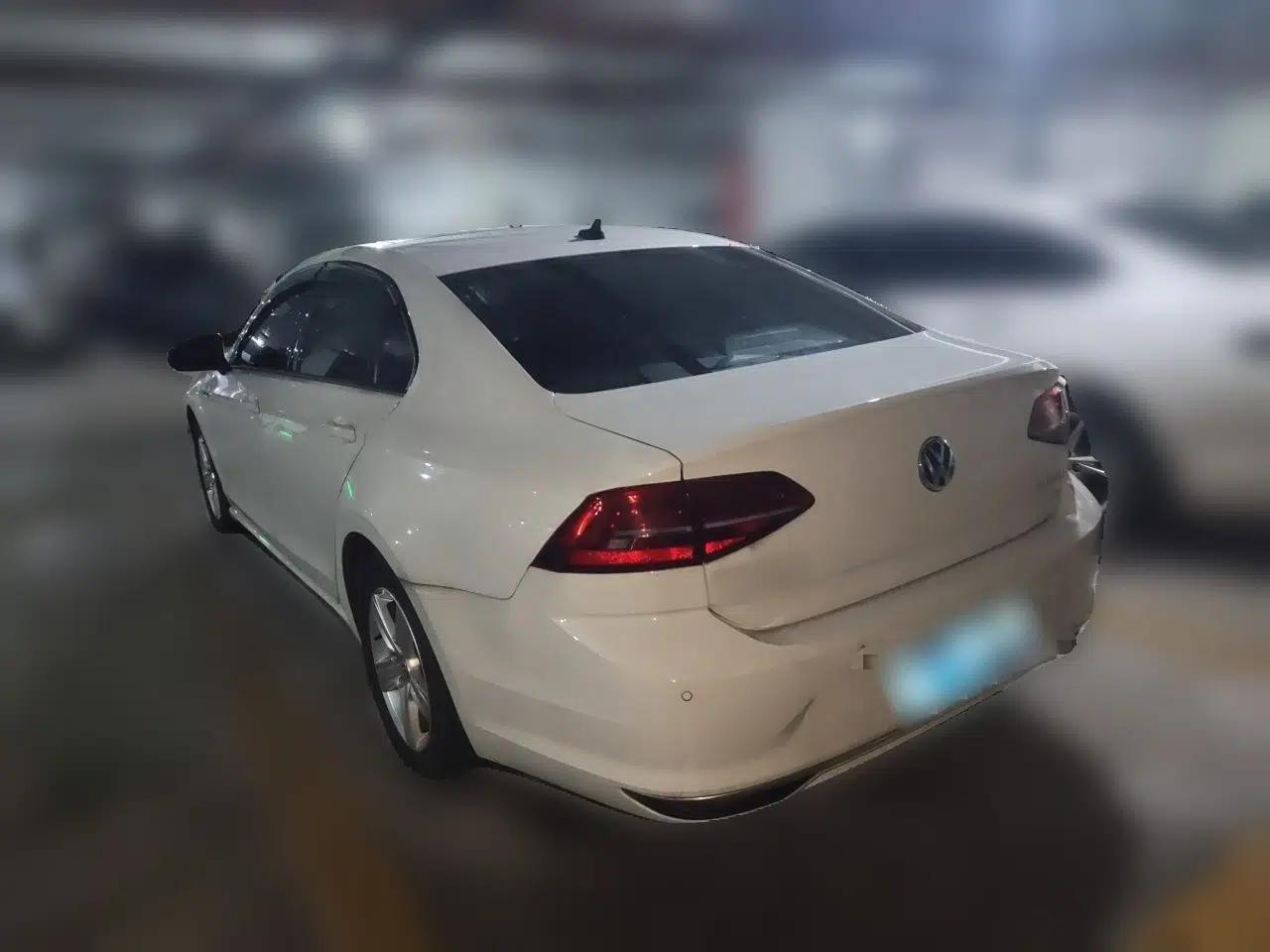 Volkswagen Lamando 2021 230TSI DSG Fashion Edition — миниатюра 4
