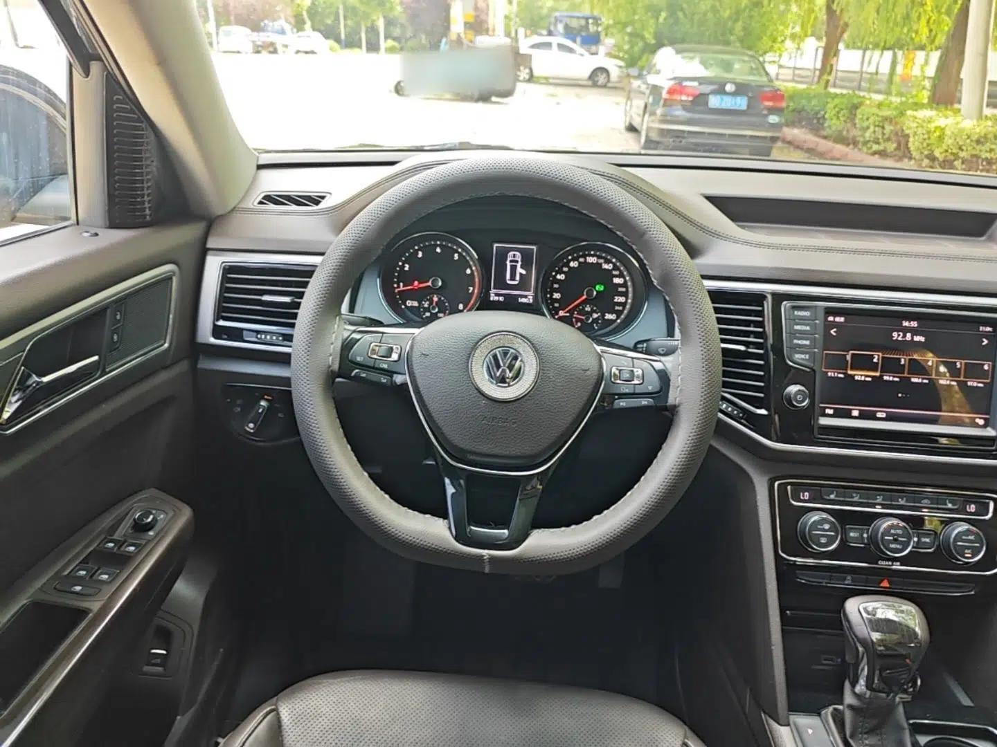 Volkswagen Teramont 2017 380TSI Four-Wheel Drive Luxury Edition — миниатюра 18
