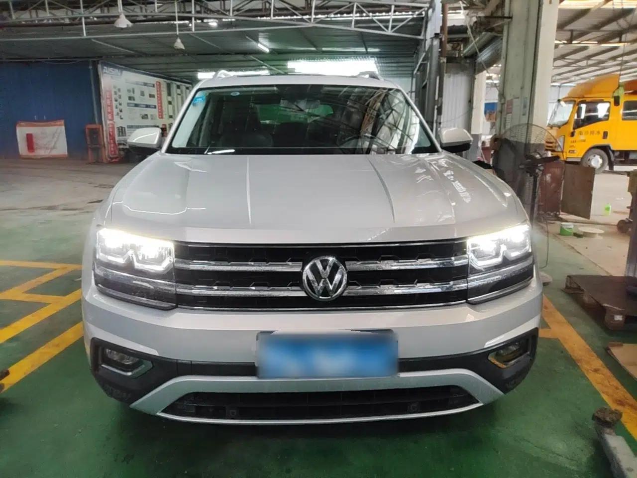 Volkswagen Teramont 2017 330TSI Two-Wheel-Drive Luxury Edition — миниатюра 2