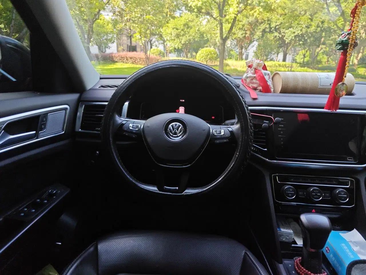 Volkswagen Teramont 2020 Revised Version 330TSI Two-Wheel Drive Luxury Edition — миниатюра 10