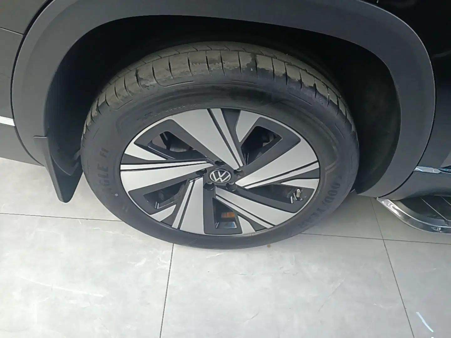 Volkswagen Teramont 2023 380TSI Four-Wheel Drive Prestige Luxury Edition — миниатюра 11