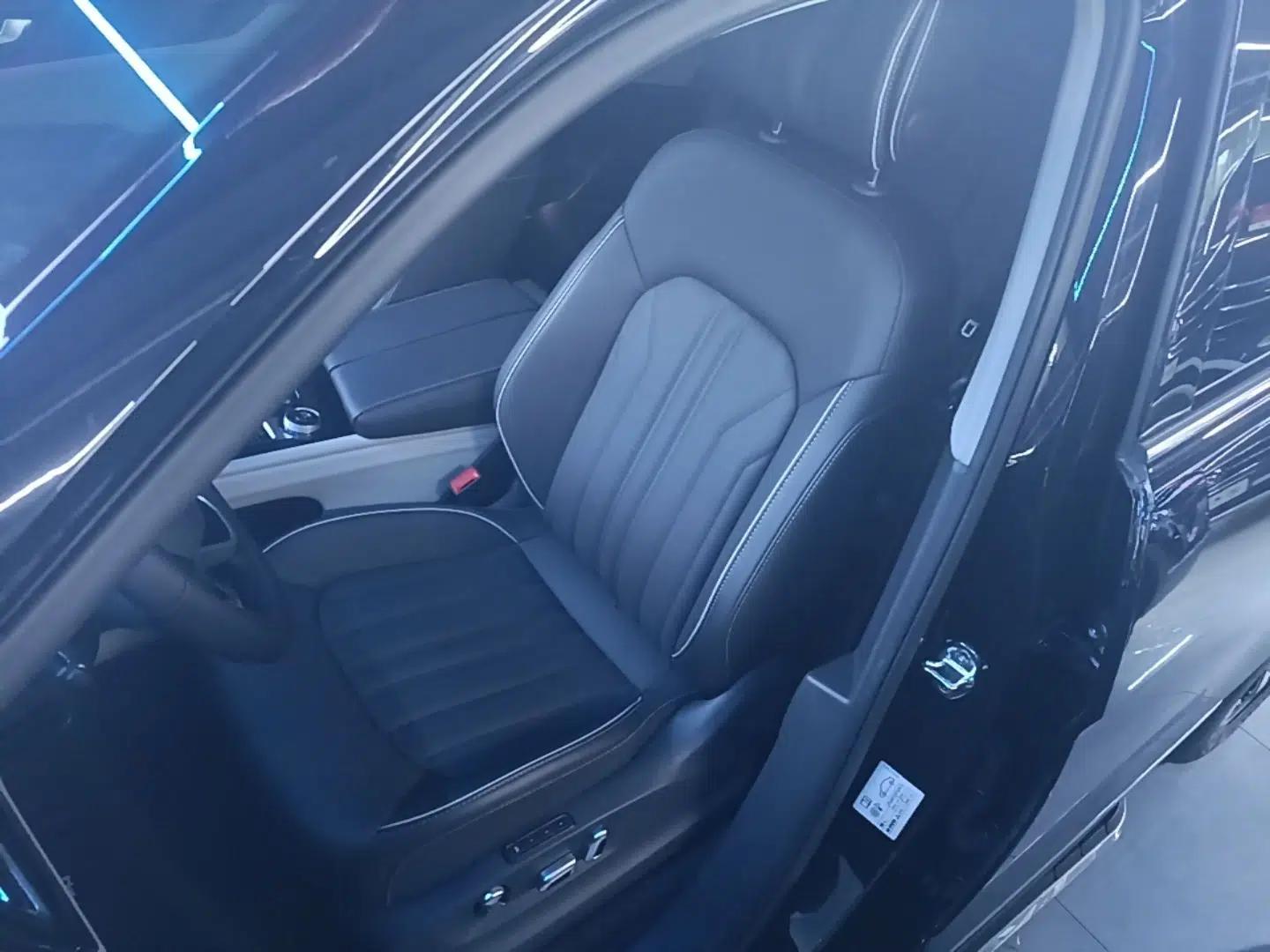 Volkswagen Teramont 2023 380TSI Four-Wheel Drive Prestige Luxury Edition — миниатюра 22