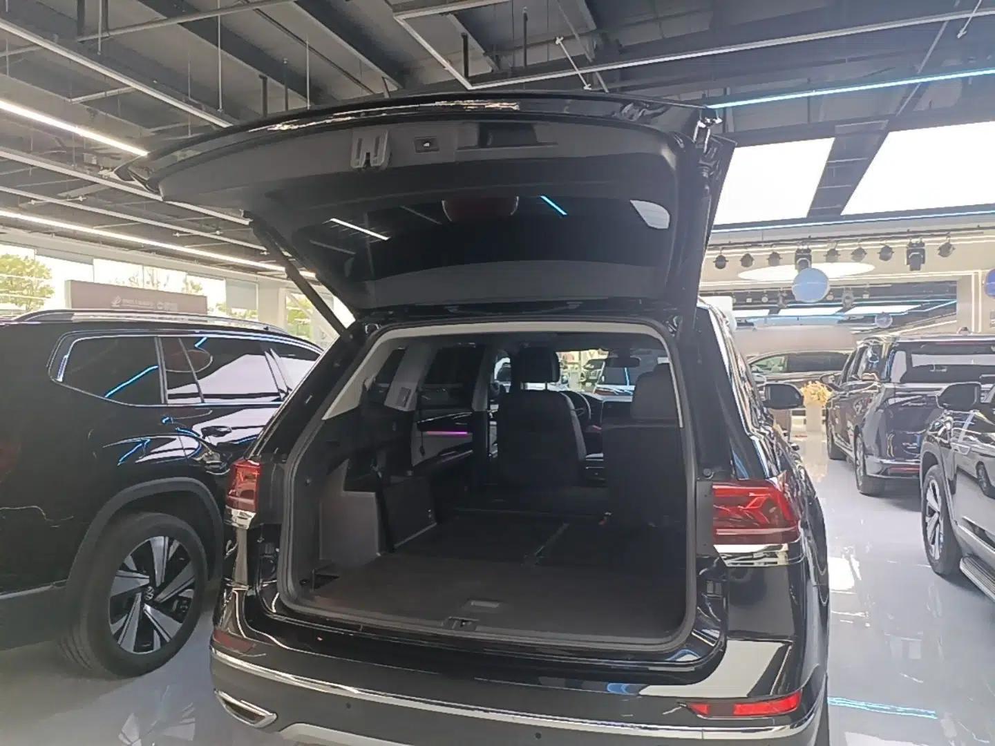 Volkswagen Teramont 2023 380TSI Four-Wheel Drive Prestige Luxury Edition — миниатюра 27