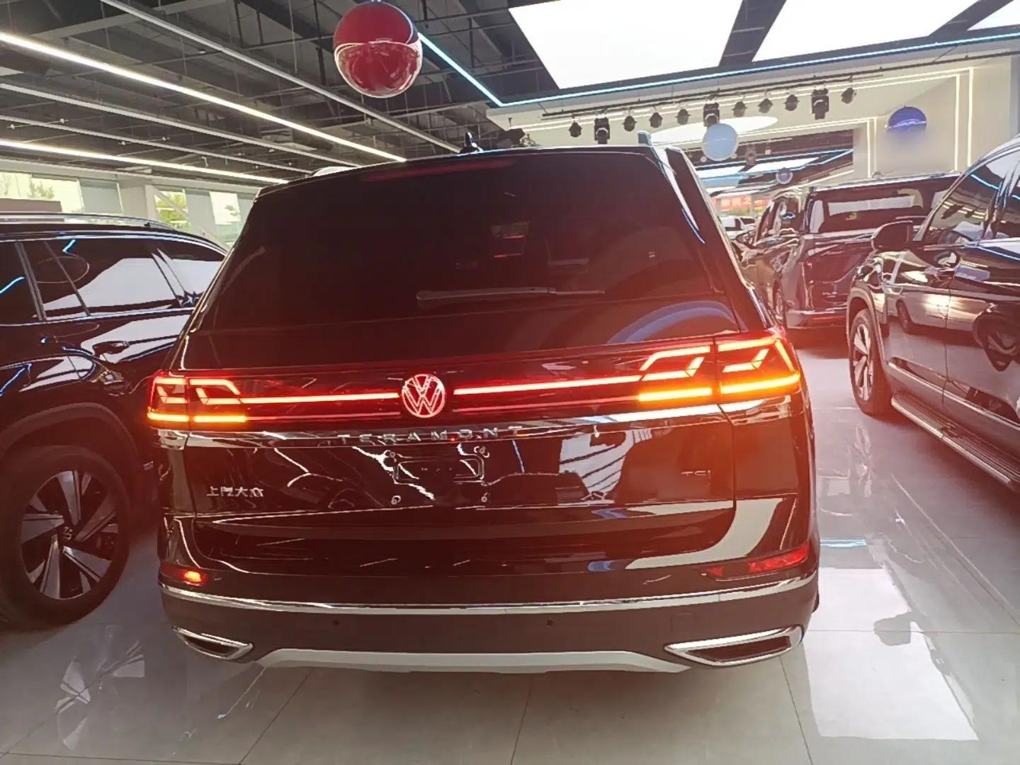 Volkswagen Teramont 2023 380TSI Four-Wheel Drive Prestige Luxury Edition — миниатюра 5