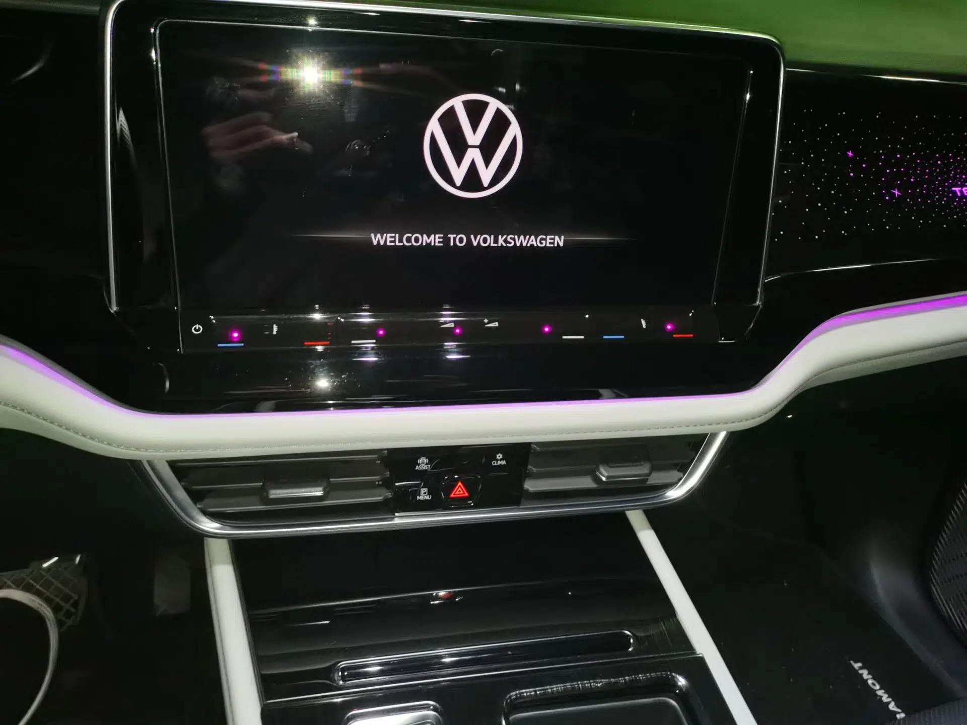 Volkswagen Teramont 2021 330TSI Two-Wheel-Drive Prestige Luxury Edition — миниатюра 13