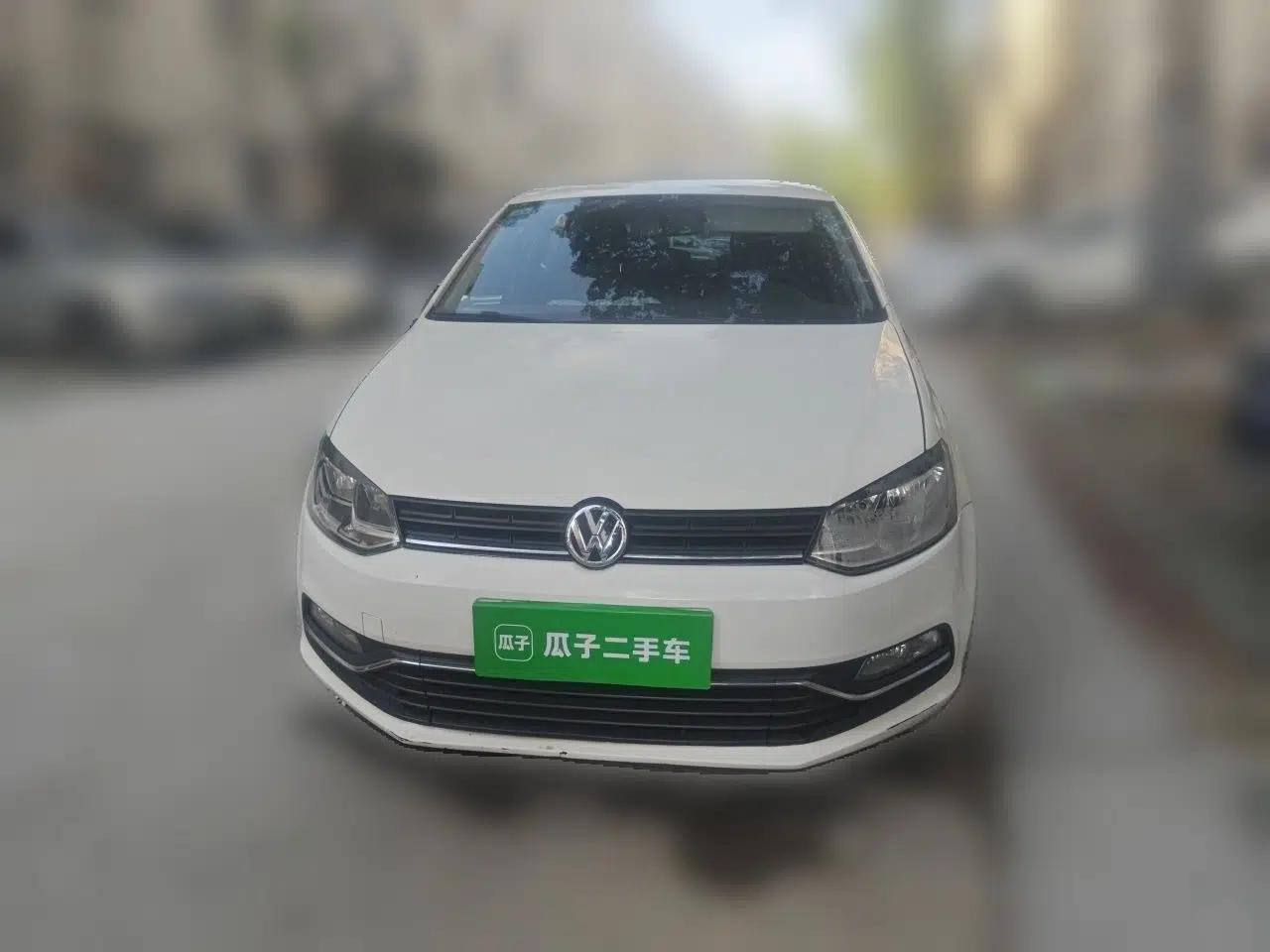Volkswagen Polo 2016 1.6L Automatic Comfort Model — миниатюра 2