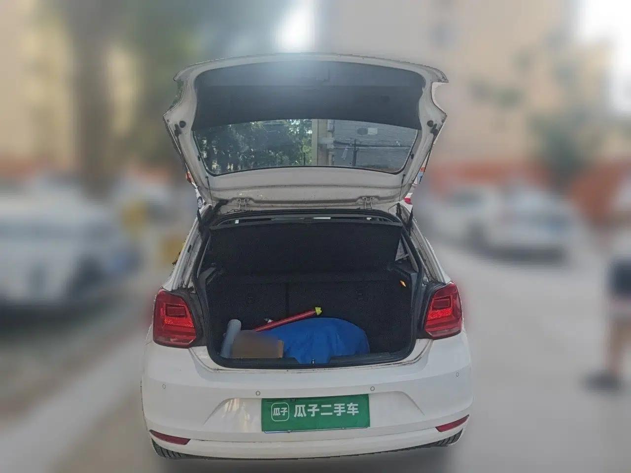 Volkswagen Polo 2016 1.6L Automatic Comfort Model — миниатюра 19