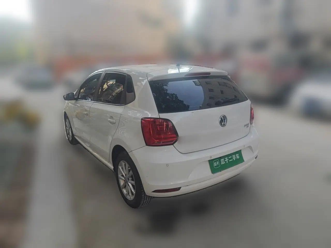 Volkswagen Polo 2016 1.6L Automatic Comfort Model — миниатюра 4