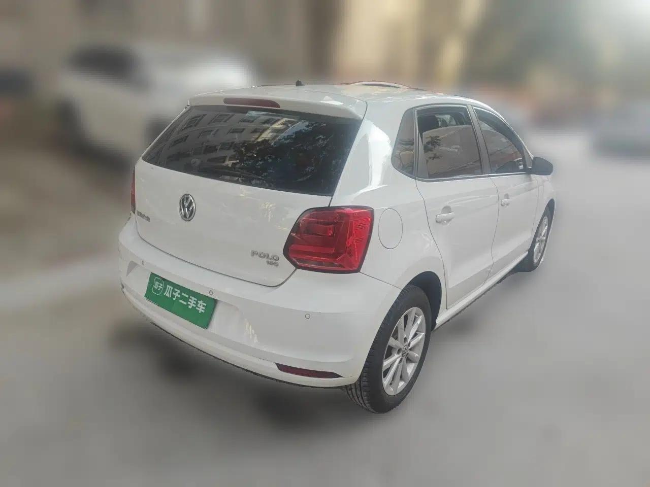 Volkswagen Polo 2016 1.6L Automatic Comfort Model — миниатюра 6