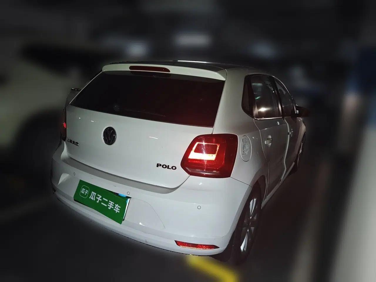 Volkswagen Polo 2014 1.4L Automatic Comfort Edition — миниатюра 6