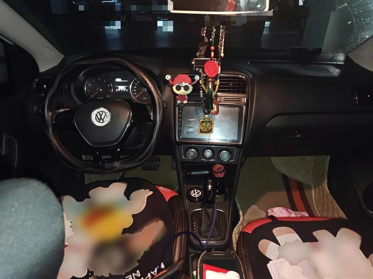 Volkswagen Polo 2014 1.4L Automatic Comfort Edition — миниатюра 9