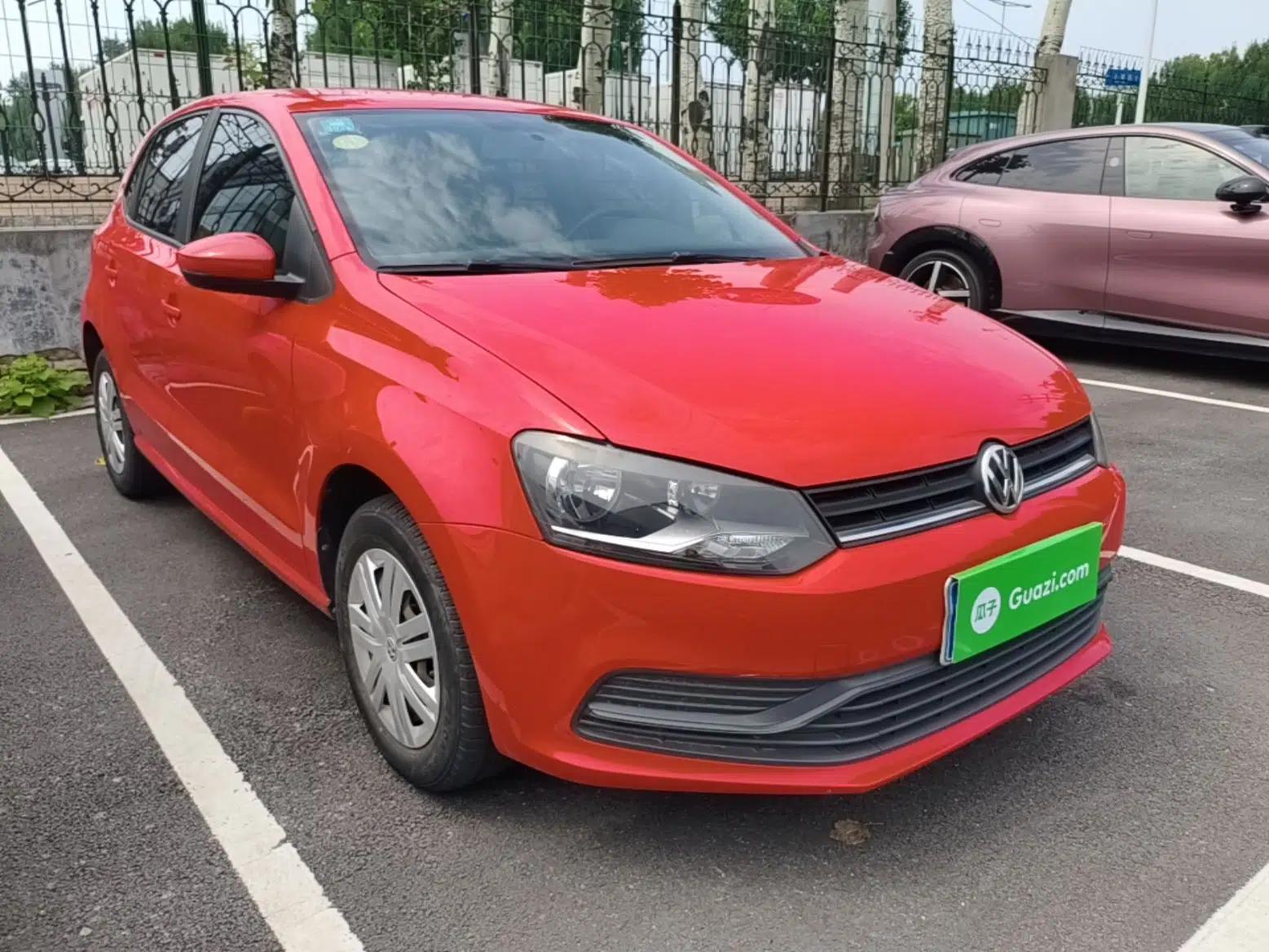 Volkswagen Polo 2016 1.4L Manual Fashion Model — миниатюра 3