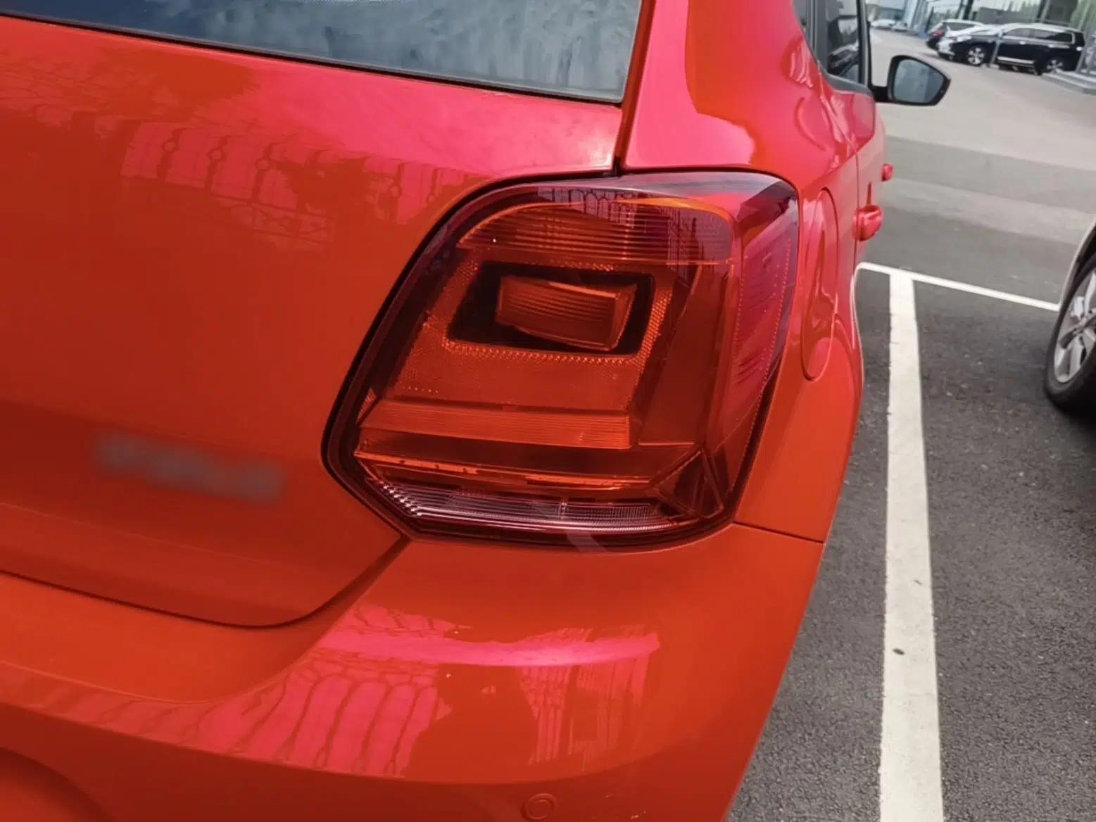 Volkswagen Polo 2016 1.4L Manual Fashion Model — миниатюра 9